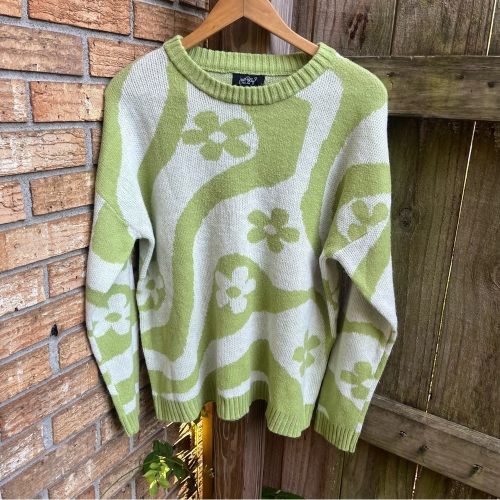Retro Floral Patterned Crew Neck Sweater